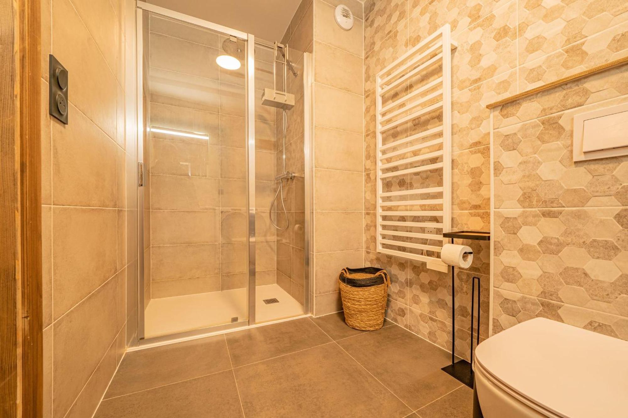 Perle Blanche - Brand New 2 Bedroom Apartment Perfectly Located Chamonix Exterior photo